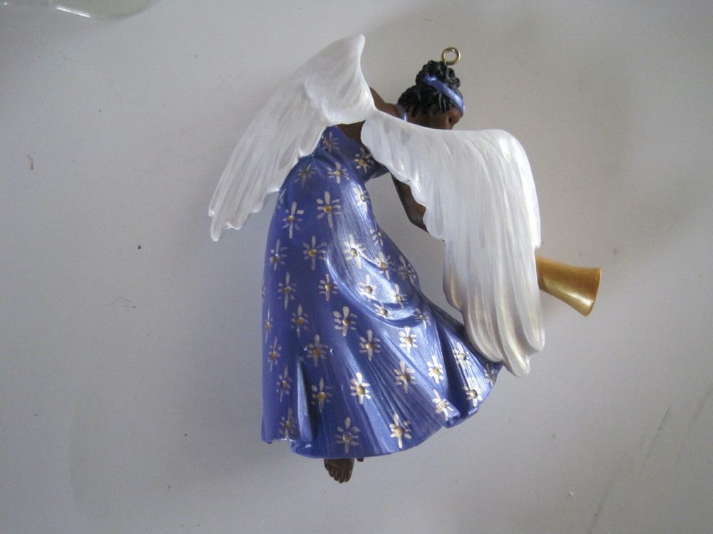 Hallmark A Joyful Noise Ornament 2004 EUC