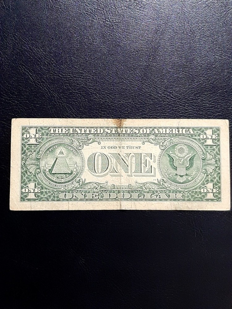 2006 $1 SHIFT ERROR-BILl SERIAL NUMBER & GREEN SEAL SHIFT FAR DOWN ERROR