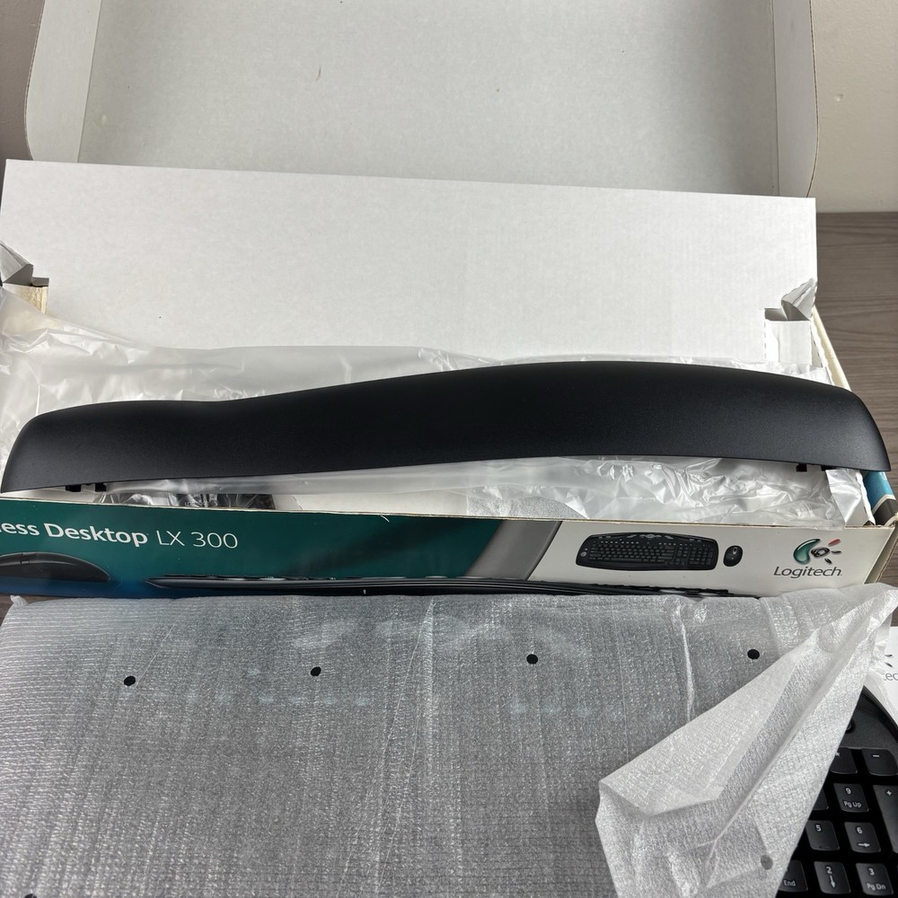 Logitech Cordless LX300 Desktop Express Keyboard and Mouse Combo