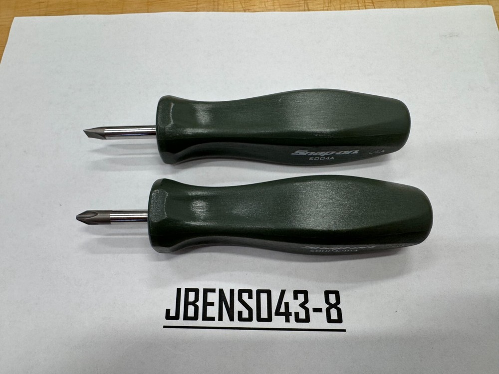 Snap-on Tools NEW COMBAT GREEN 2pc Hard Standard Handle Stubby Screwdriver Set