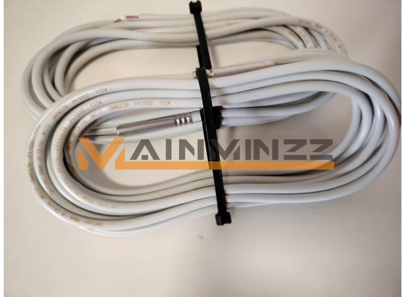 1PC New Danfoss temperature sensor AKS12 084N0039