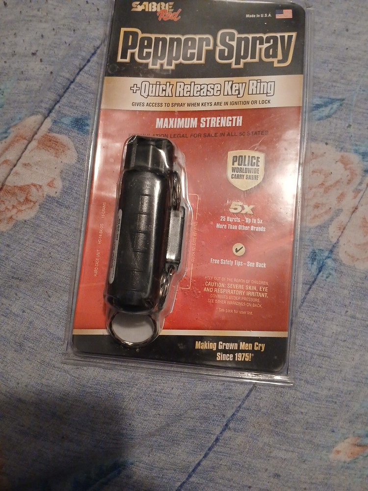 SABRE Red Maximum Strength Discreet Pepper Spray Black w/ clip & key ring