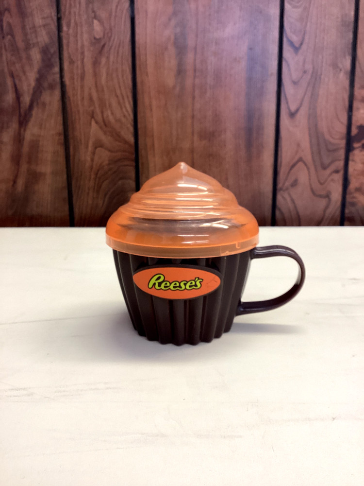 Evri Plastic Reese's Cup With Lid Snack Nuts Candy Cupcake