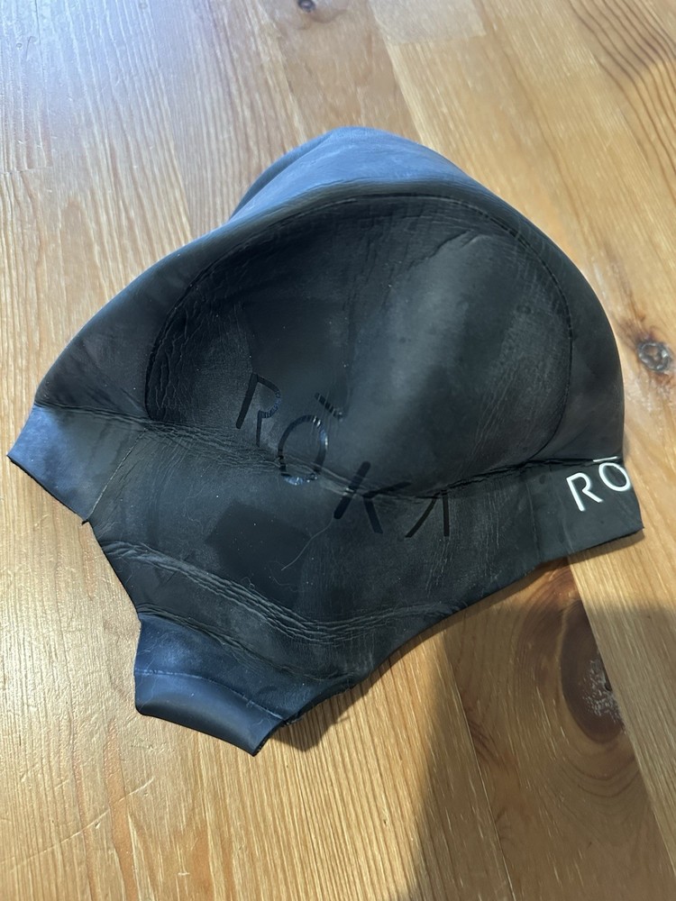 ROKA. NEOPRENE HOOD. ADULTS.