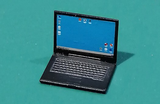 Eureka E-061 1/35 Laptop notebook computer houseware diorama accessory w/decal