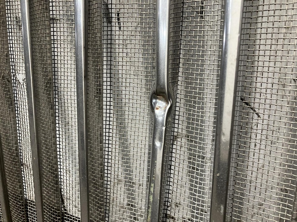 1997-2011 International 9400 Grille - Used