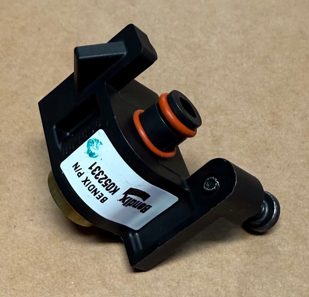 BENDIX Cover Assembly K073089