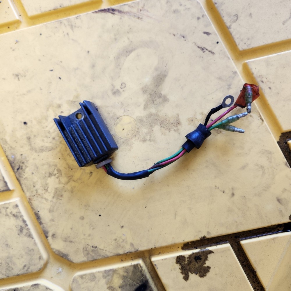 Yamaha Wave Raider Venture 1100 63m Electrical Cdi Unit Box Ignition Rectifier