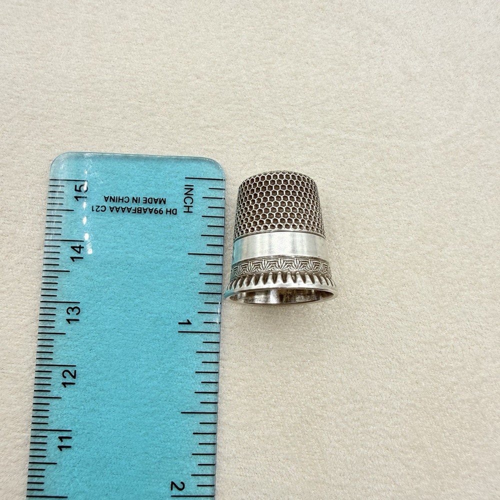 Antique Sterling Silver Geometric Pattern Thimble Sewing Accessory Collectible
