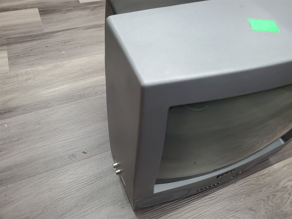⭐️⭐️⭐️⭐️⭐️ Apex AT1302 13" Retro Gaming Television & Remote