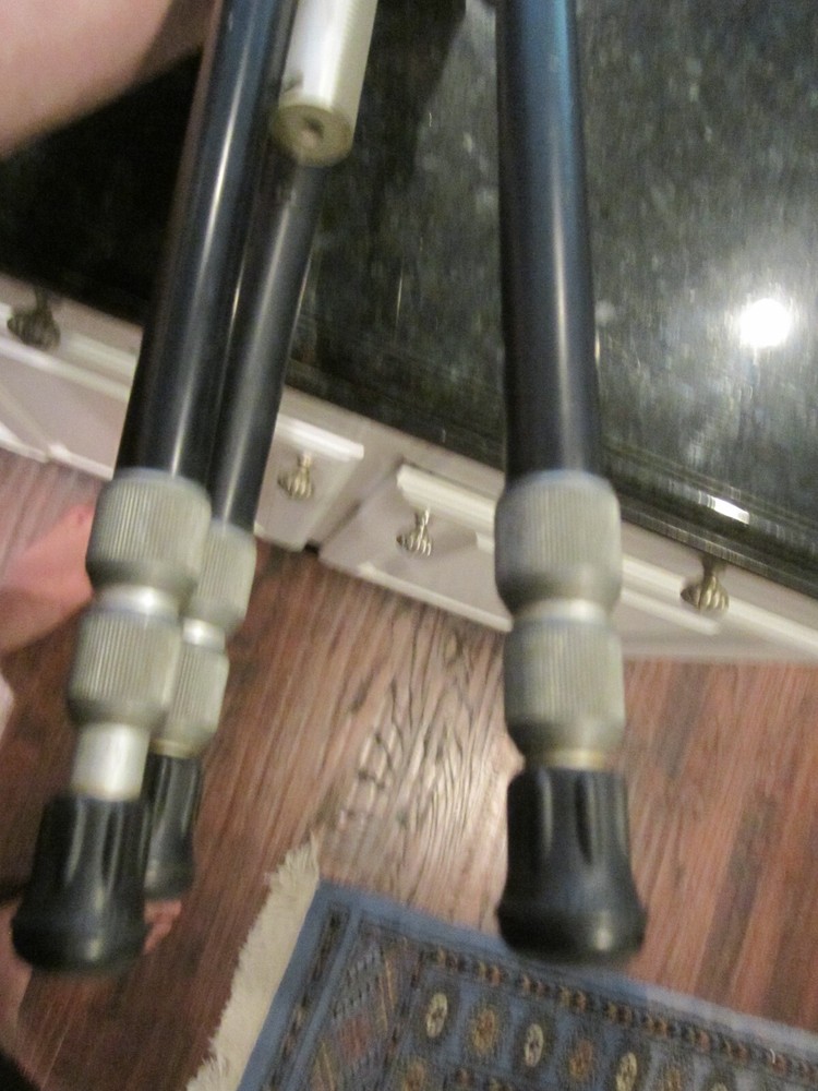 VINTAGE HOLLYWOOD SENIOR CAMERA TRIPOD