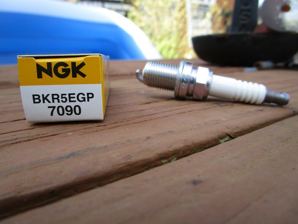 NEW NGK spark plug BKR6EGP stock # 7092