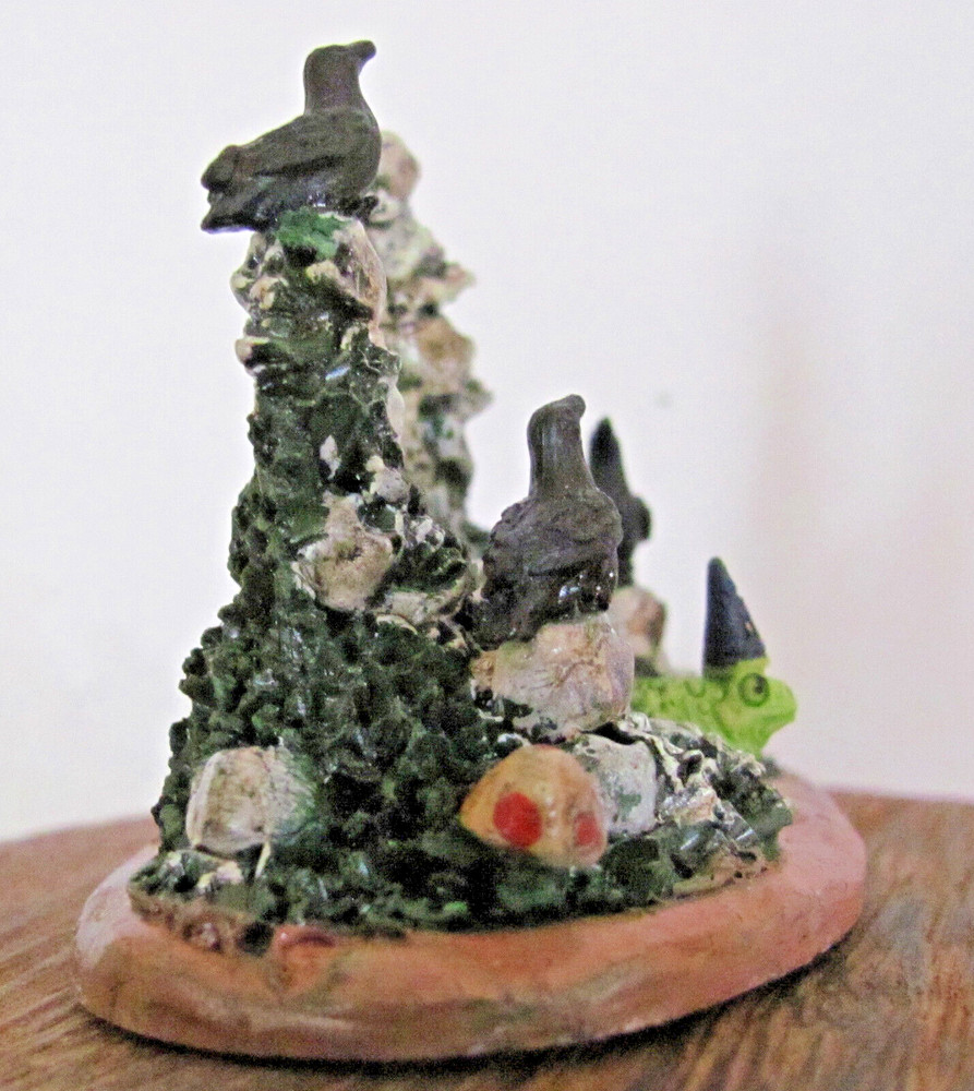 Lemax Spooky Town Accessory - Skull Cairns #14830