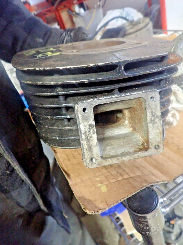 197? DT 250# 32 Cylinder Jug Barrel