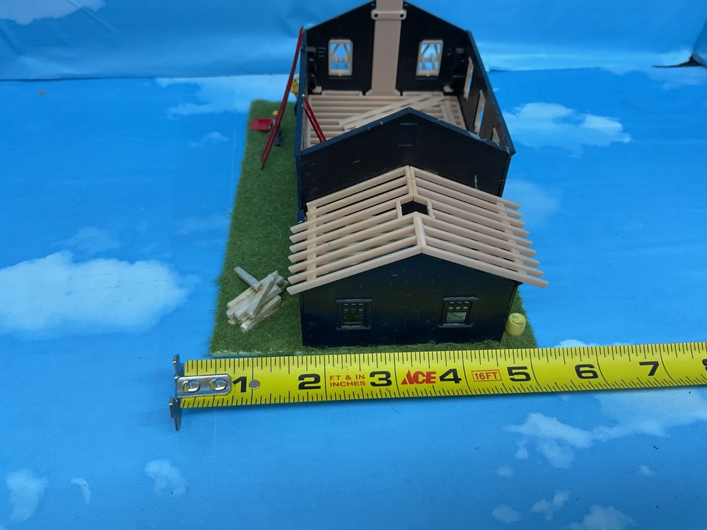 2 STORY HOUSE UNDER CONSTRUTION