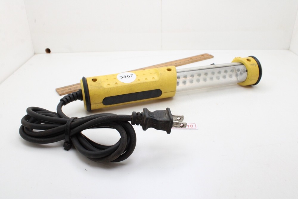 Intertek 18 LED 25 WattHanging Corded Work Light  Works