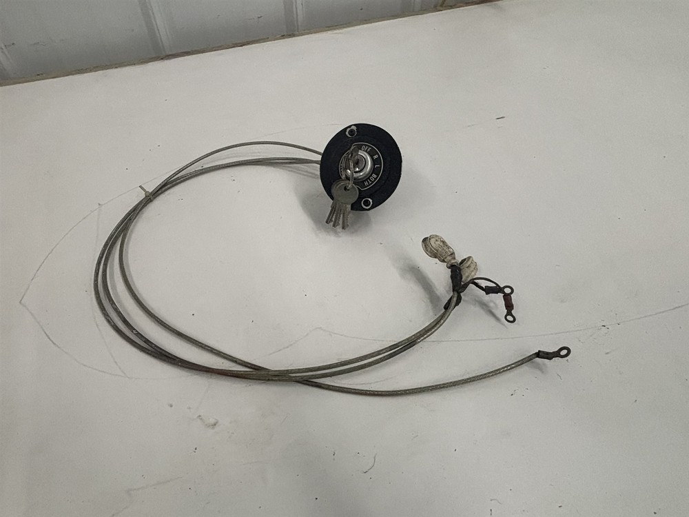 Luscombe Model 8 Bendix 10-357290-1 B mag magneto ignition switch
