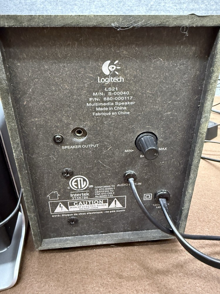 Logitech LS21 2.1 Multimedia Computer Speaker System Subwoofer Works
