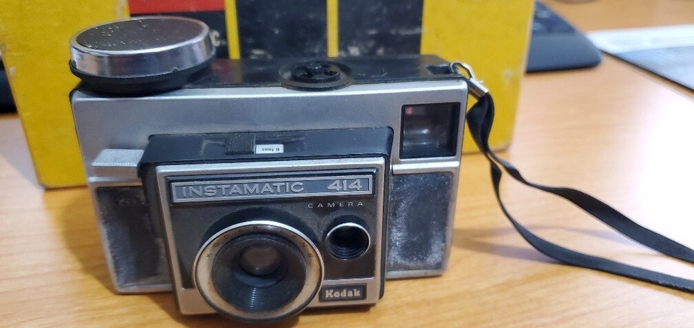 Kodak Vintage 414 Instamatic Camera In Original Box UNTESTED