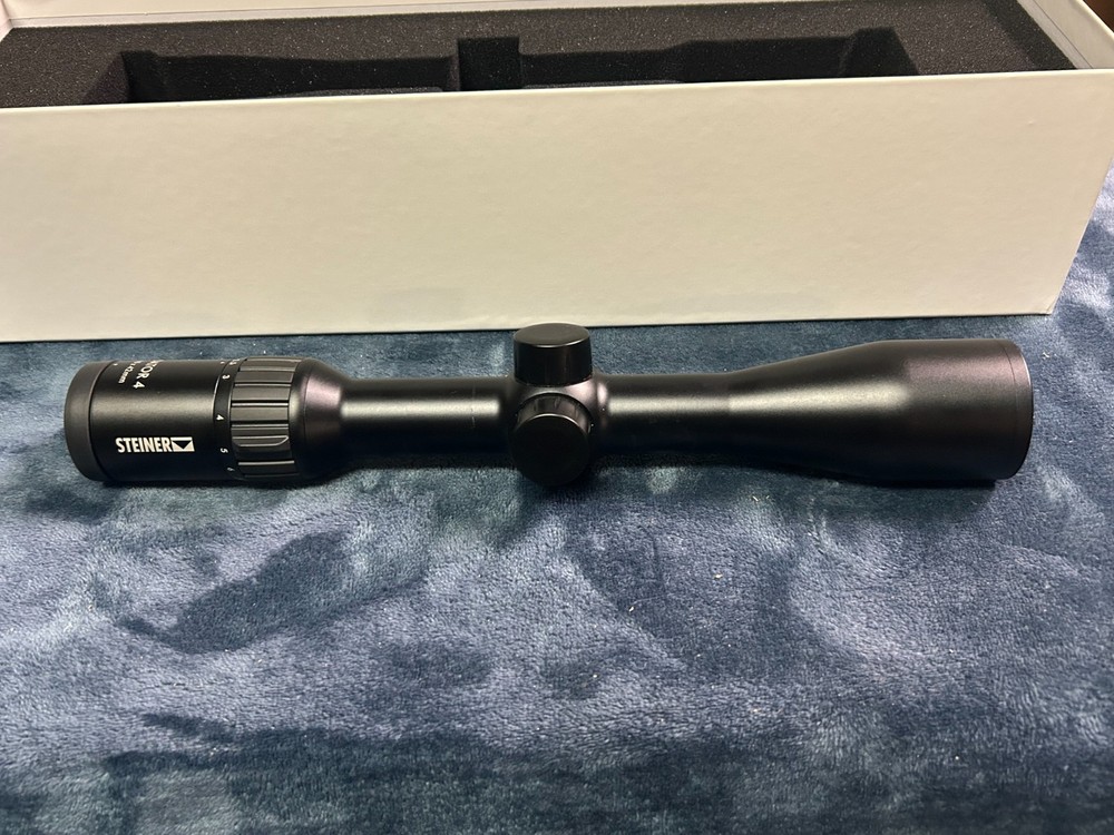 Steiner 2.5-10x42mm Predator Riflescope