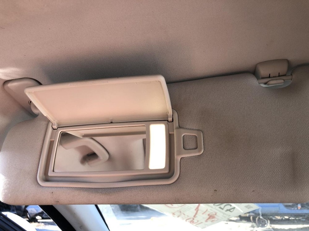 Sun Visor Left Driver Fits 16-19 XF 962300