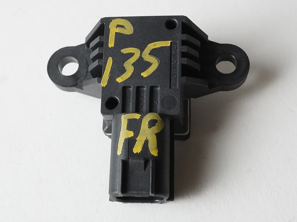 2010-2012 Ford Taurus Fusion Front Passenger Side Sensor