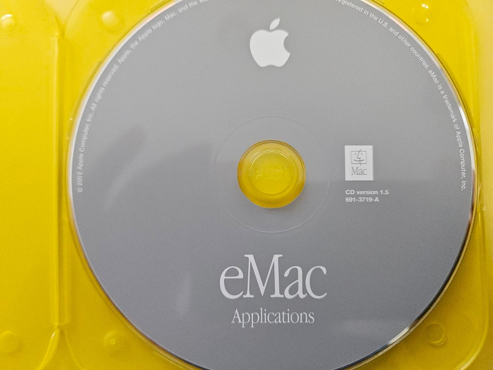 Macintosh eMac Mac OS X 10.1.4 and Applications install Disc