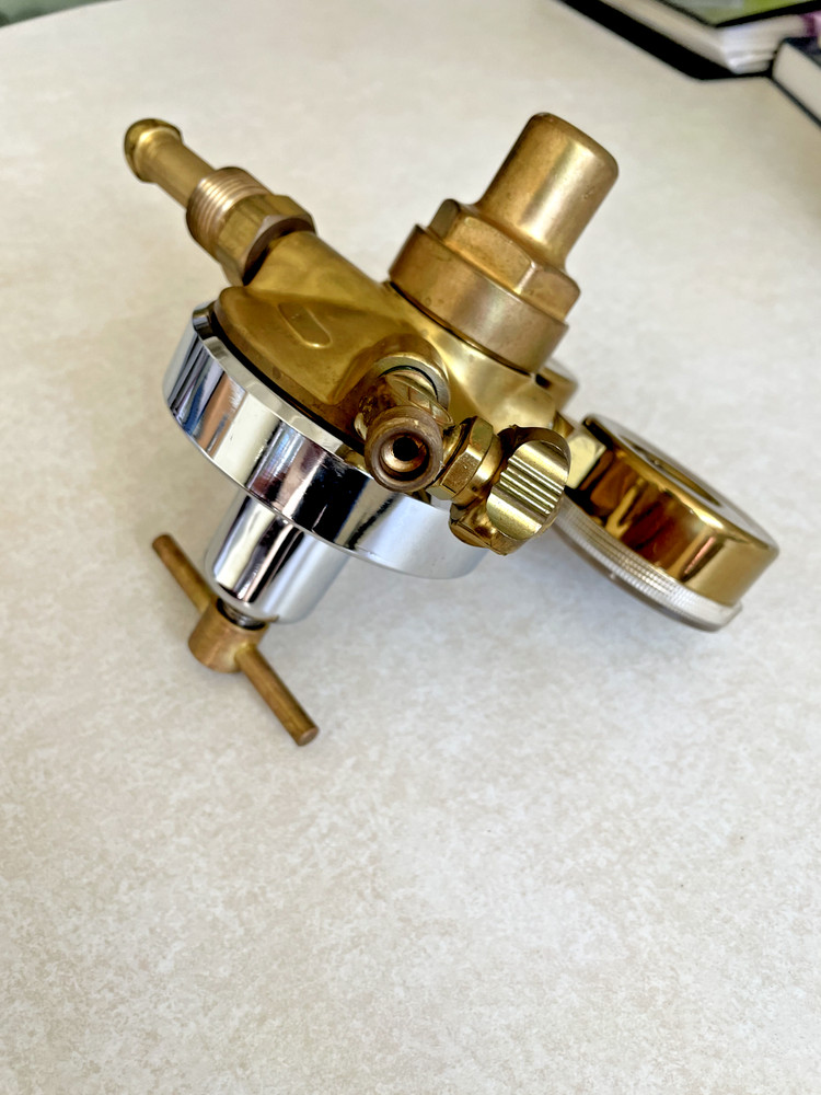 Fischer Scientific Gas Regulator FS-100 (used)