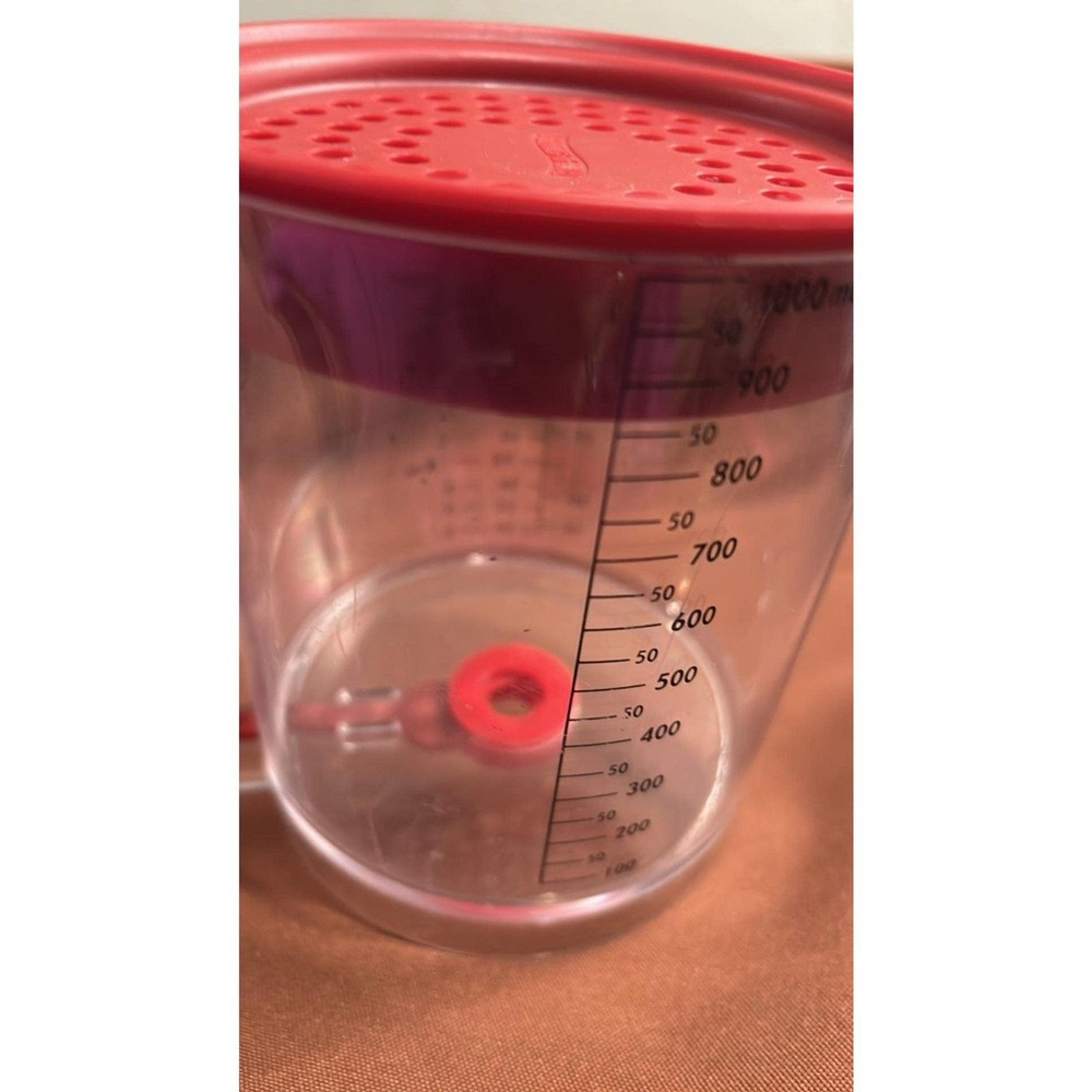 Swing-A-Way 4 cup Easy Release Fat/ Gravy Separators