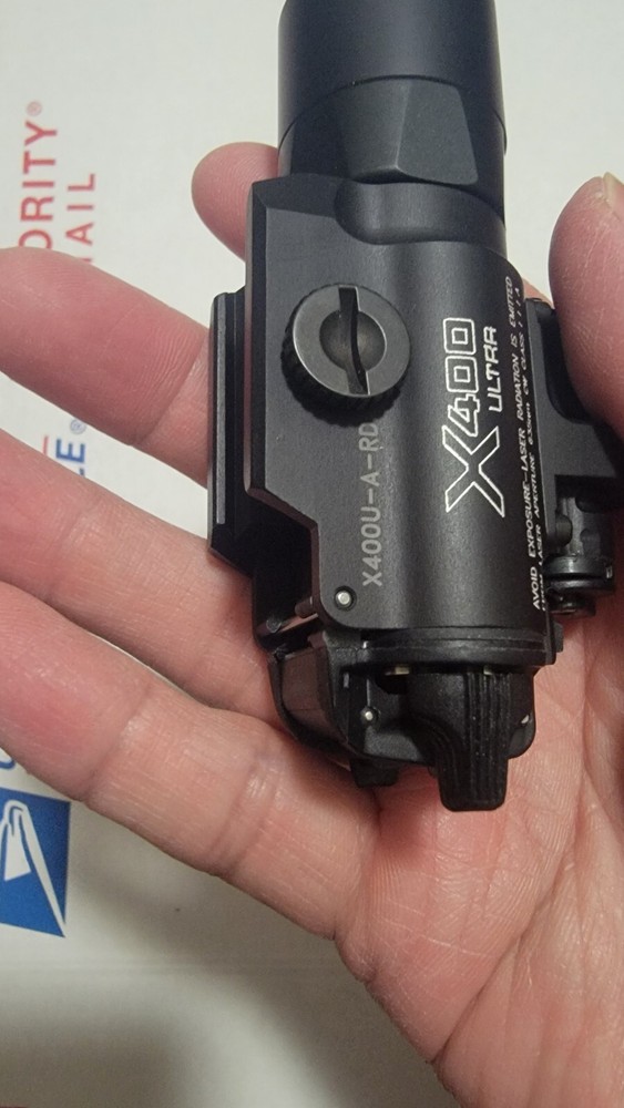 Surefire X400 Ultra Weapon Light Red Laser
