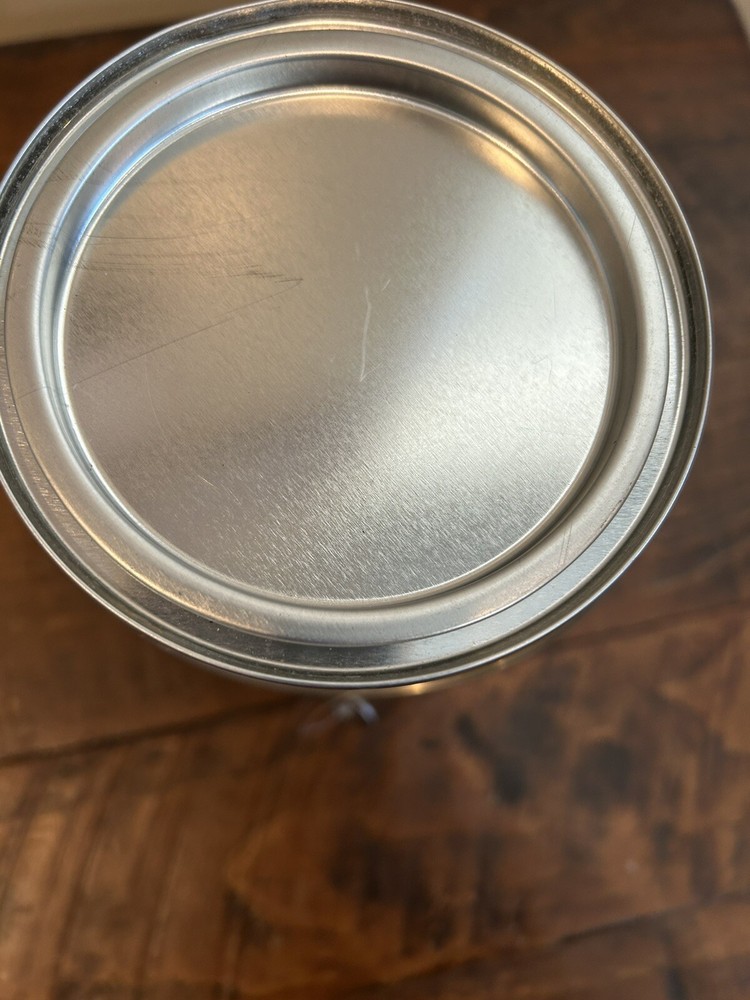 7 Bella Bug Small Paint Cans