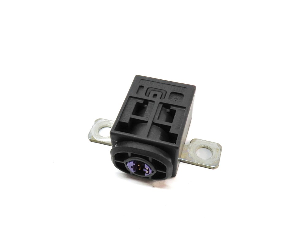 2010 AUDI S5 (B8 8T) 4.2L (CAUA) ENGINE BATTERY OVERLOAD SWITCH MODULE