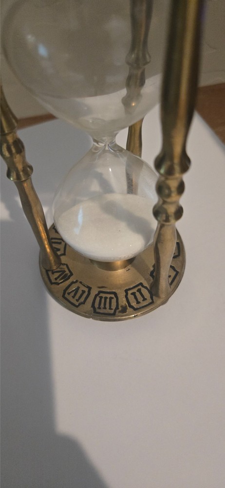 Vintage Hourglass sand timer - 15 min