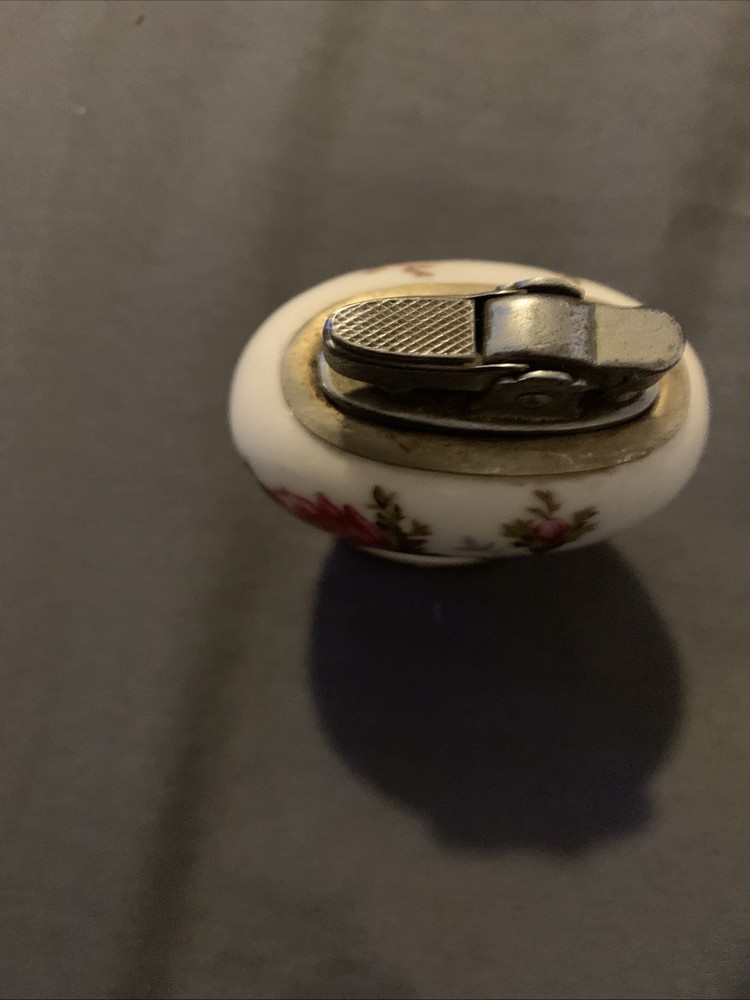 Vintage Moss Rose Porcelain Table Lighter