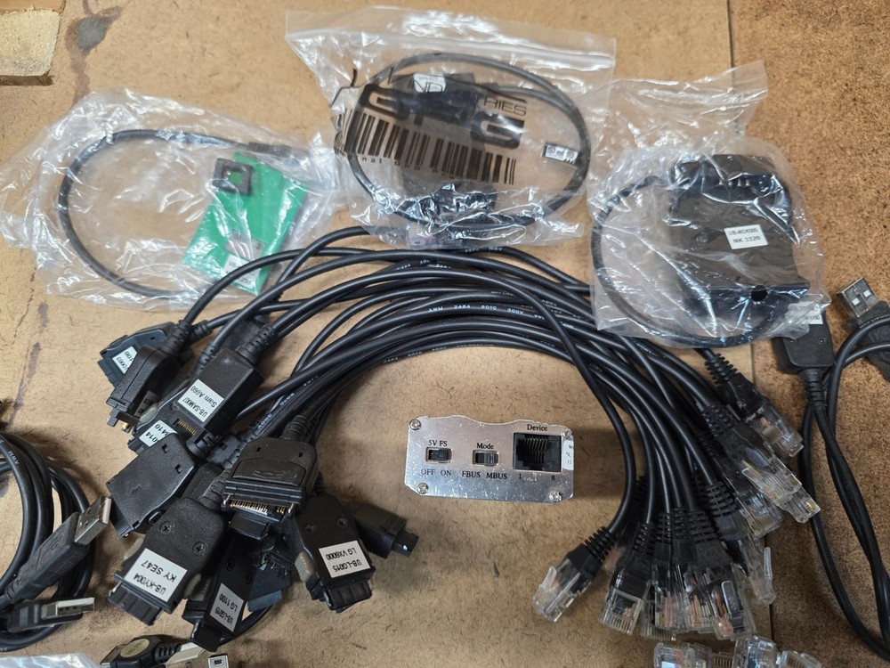 Omni unlock box GSM, CDMA with cables