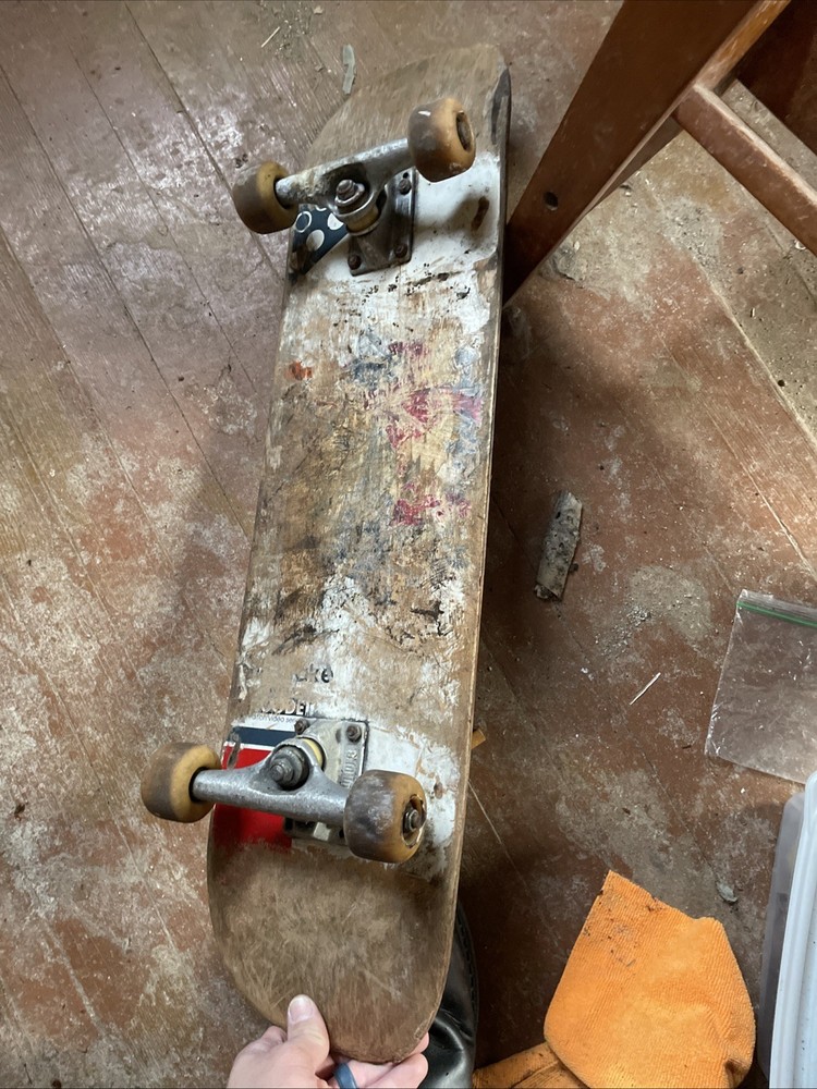 Alien Workshop skateboard complete