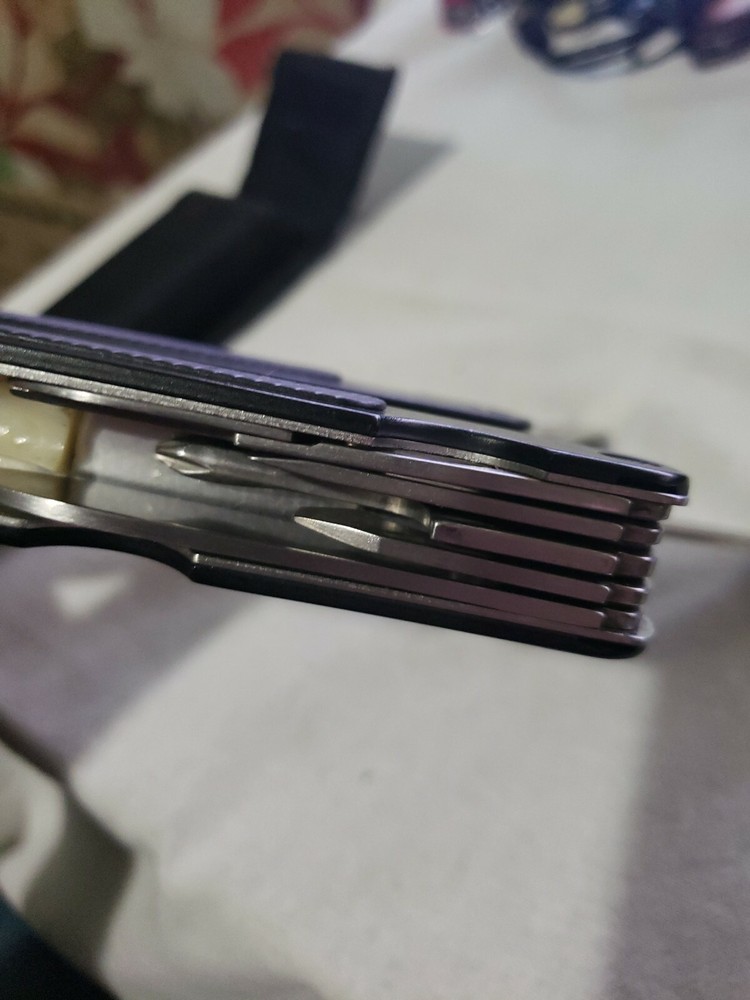 Northwest Territories Multi Tool With Bag