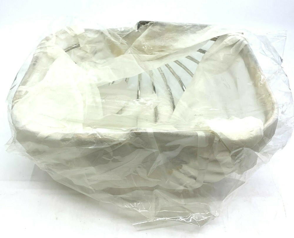 New Fruit Bread Basket Silverplate International Silver Wired Removable Handle