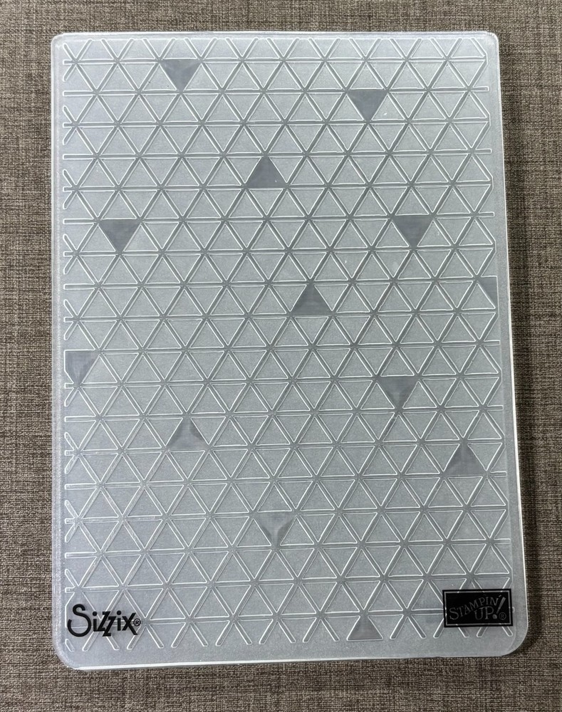 Stampin' Up Tiny Triangles Embossing Folder