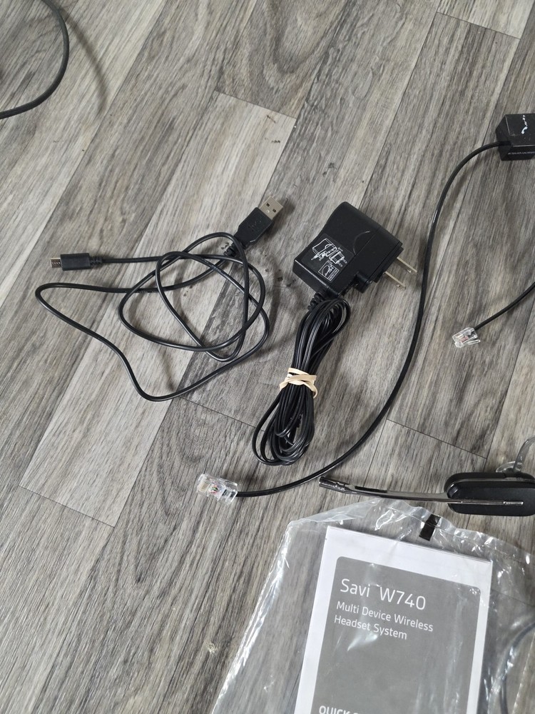 Plantronics Savi W740 Wireless Headset System Wireless Phone Communication