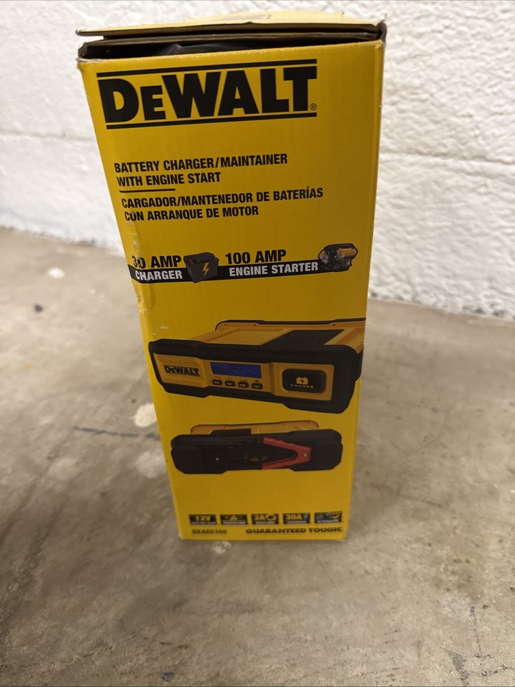 DEWALT DXAEC100 Professional 30 Amp Battery Charger