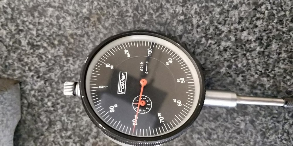 TESTED Dial Indicator: .001" range = 1" FOWLER