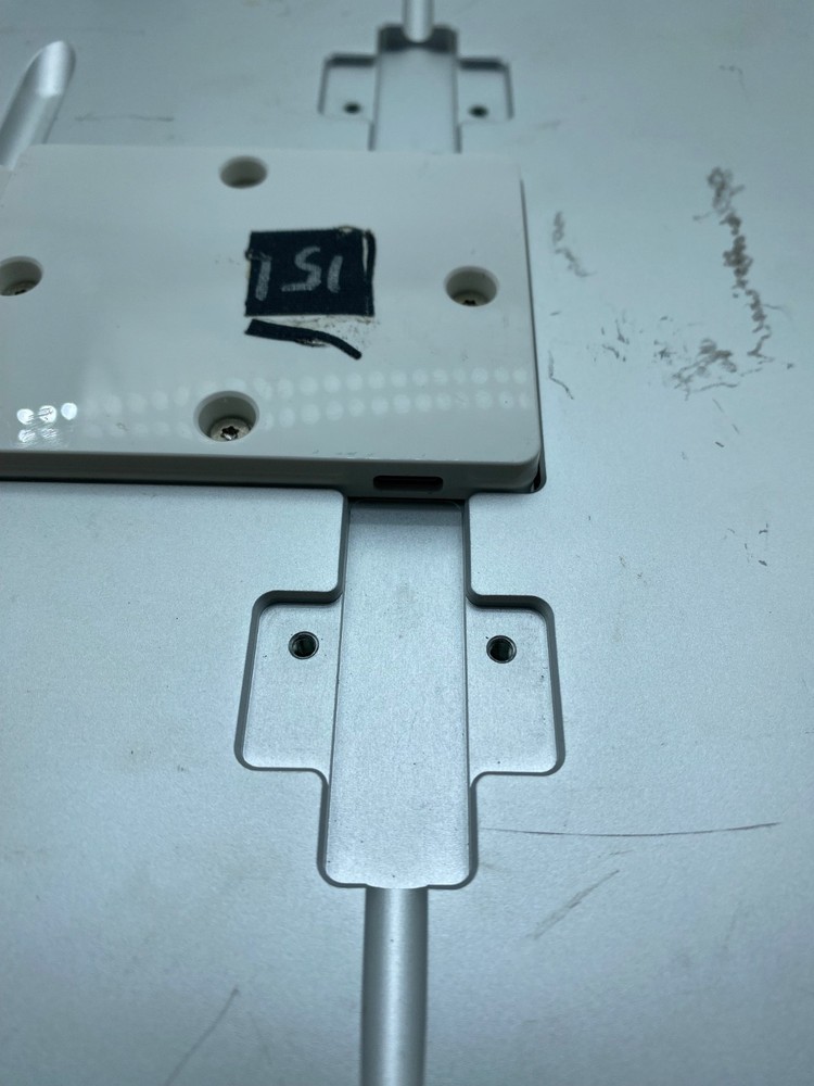 Clover C500 POS Terminal – Powers On – Screen Only –