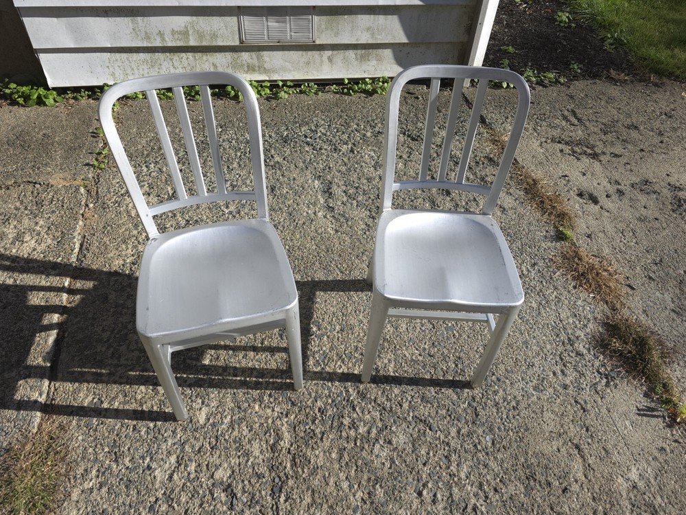 2 - Style of Navy Emeco 1006