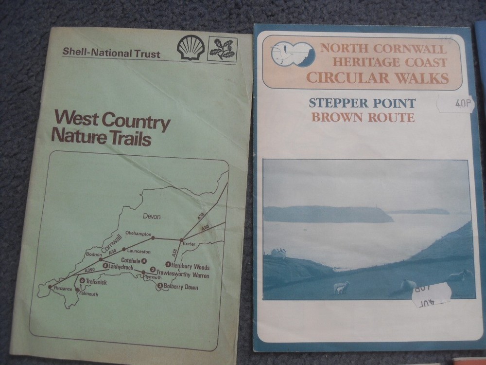 Bundle of 12 Miscellaneous Guides, Brochures Walks etc