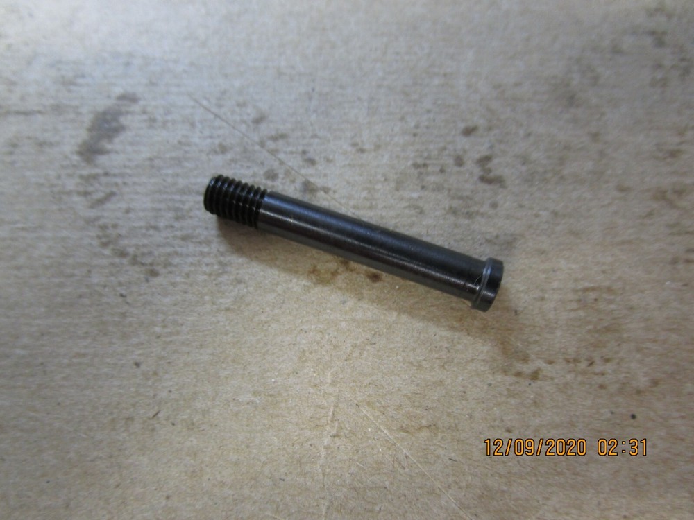 JARVIS WELLSAW 400, 404 DRIVE STUD OEM# 1027043