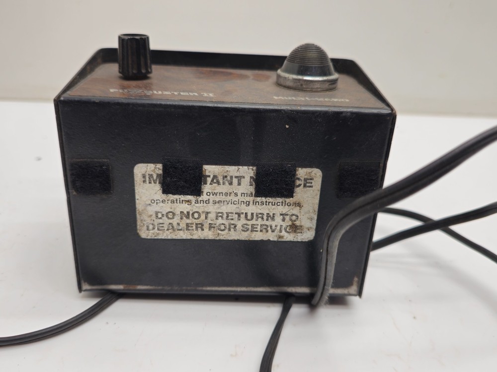 Fuzzbuster II Multi-Band Radar Detector Woodgrain Vintage Untested