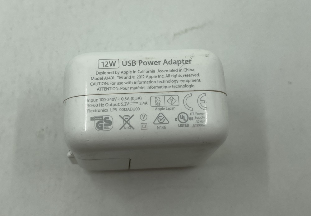 Genuine Apple iPad 12W USB Power Adapter with cable A1401 MD836LL/A Used