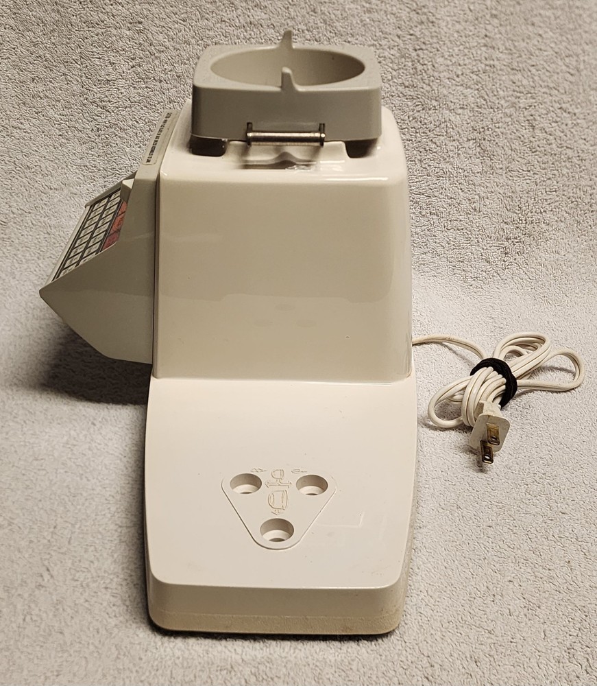 Oster 16 Speed Electronic Touch Control Kitchen Center Blender Mixer Base Tested