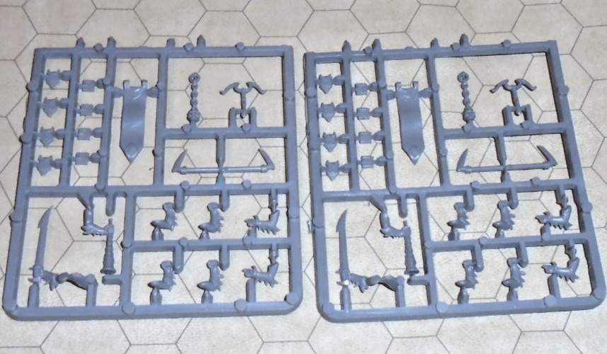Warhammer Dark Elves Warriors OOP Sprue Bits - Spears, Repeating Crossbows